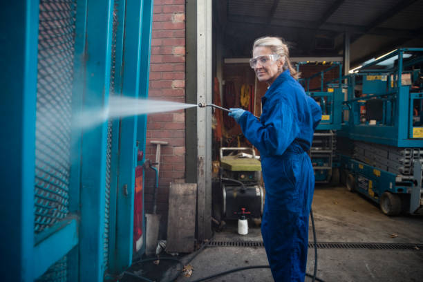 Best Gas Station Cleaning  in Lindsborg, KS